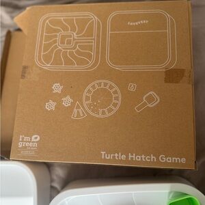 LOVEVERY Turtle Hatch Game - Green and White